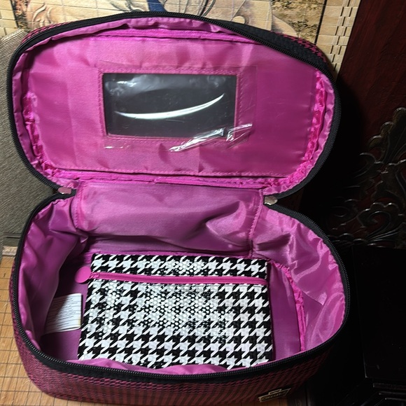 Caboodles Soft Fabric Makeup Hair Tools Case Pink Black Houndstooth w IPSY Bag - Picture 3 of 17